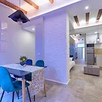 Estrella Super Nova By Invalencia Apartman *
